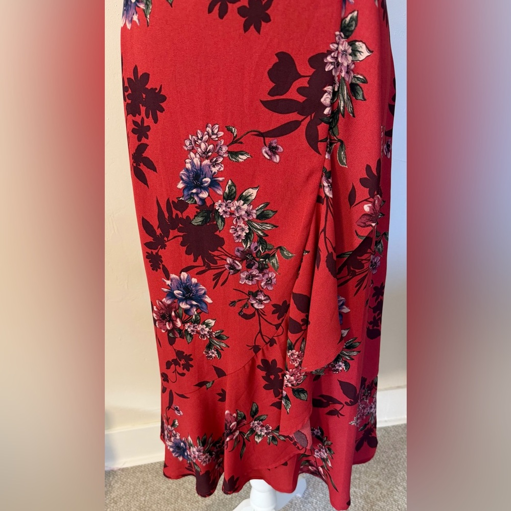 Band of Gypsies Red Floral Midi Dress Size Large Sweetheart Neck NWT - Picture 3 of 12